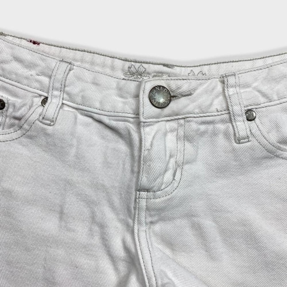 Zana Di White Denim Distressed Shorts - Picture 2 of 4